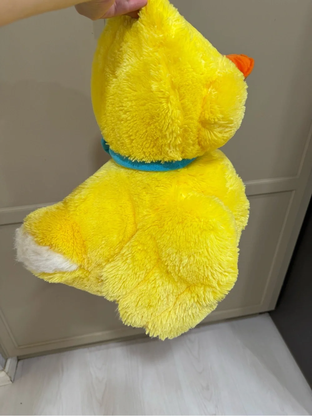 Plush Yellow Duck Bird Toy for Pets - Soft Cheery Companion